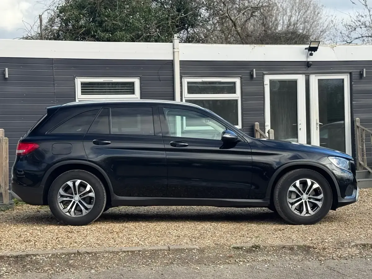 Used Mercedes GLC220 SE 2016 Black SUV