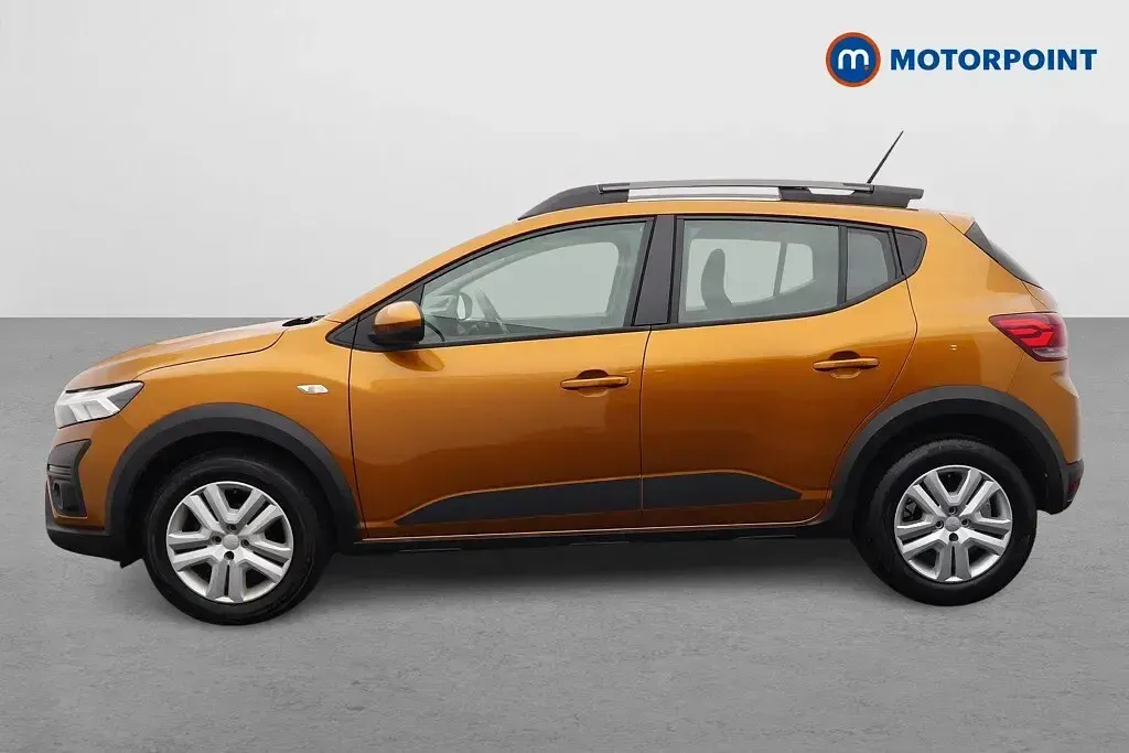 Used Dacia Sandero Expression 2023 Orange Hatchback