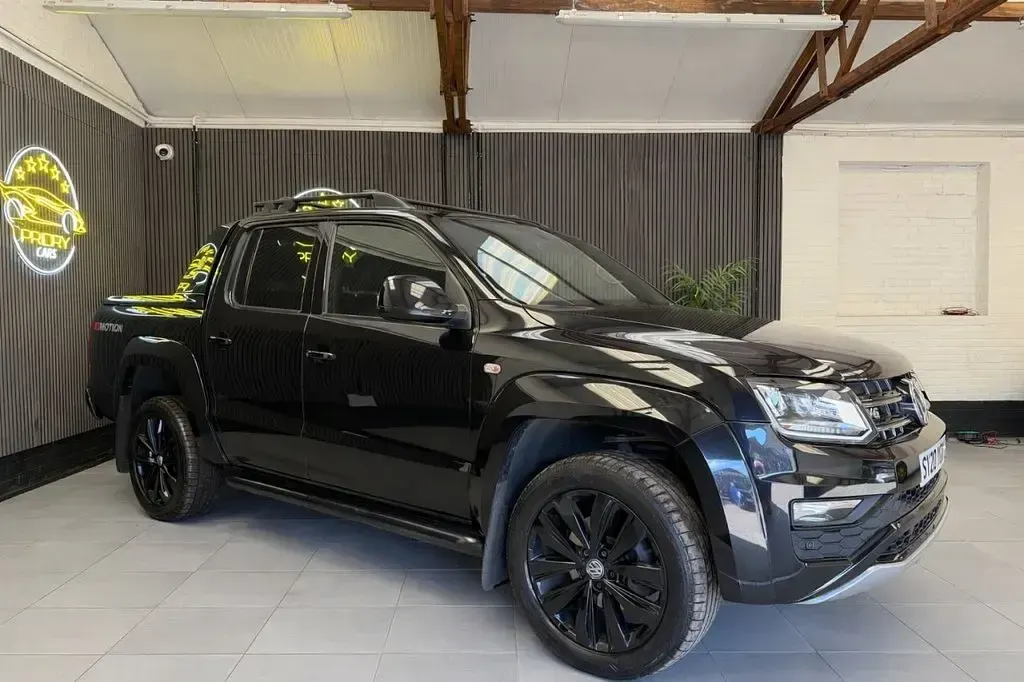 Second-hand VW Amarok Black Edition 2020 Negru Pickup