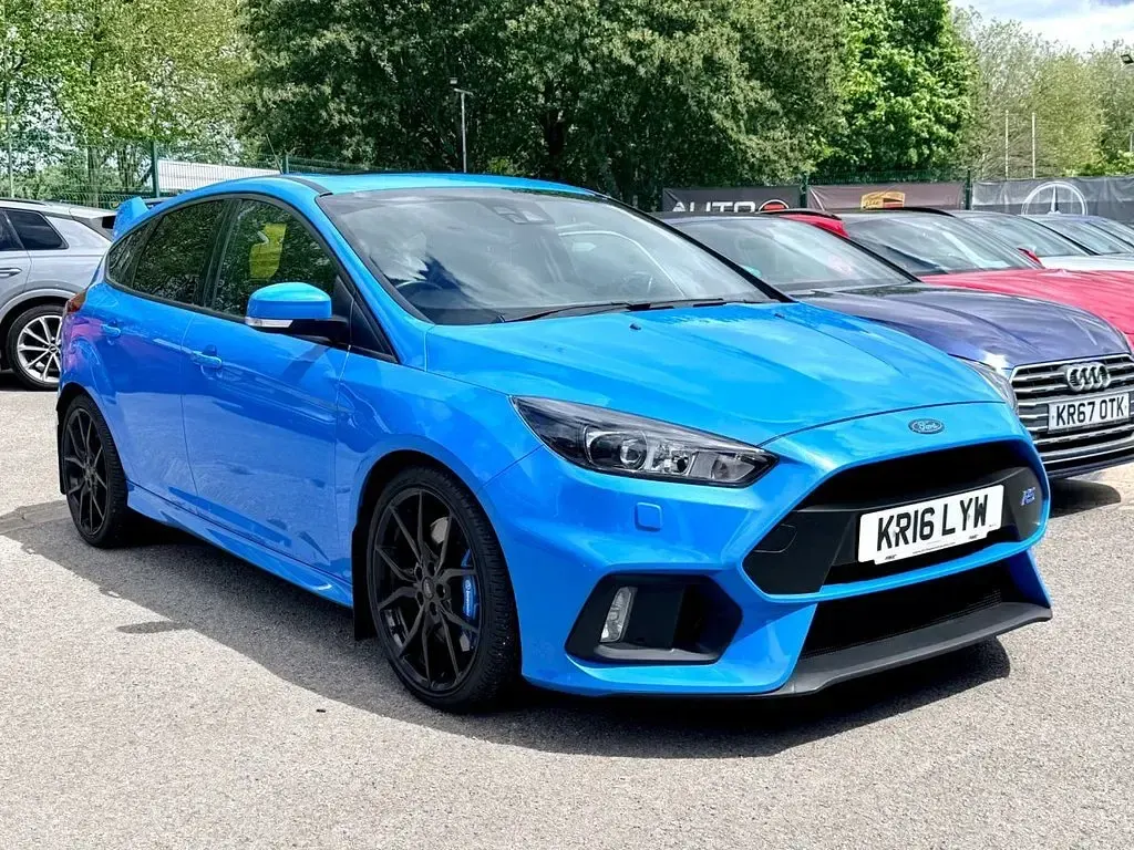 Used Ford Focus RS 350 HP (257 kW) 2016 Blue Hatchback