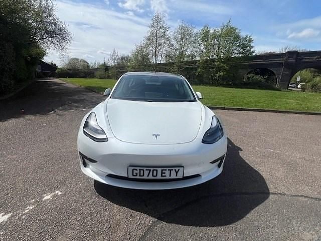Usado Tesla Model 3 Standard Range 239 kW (325 HP) 2020 Branco Sedan