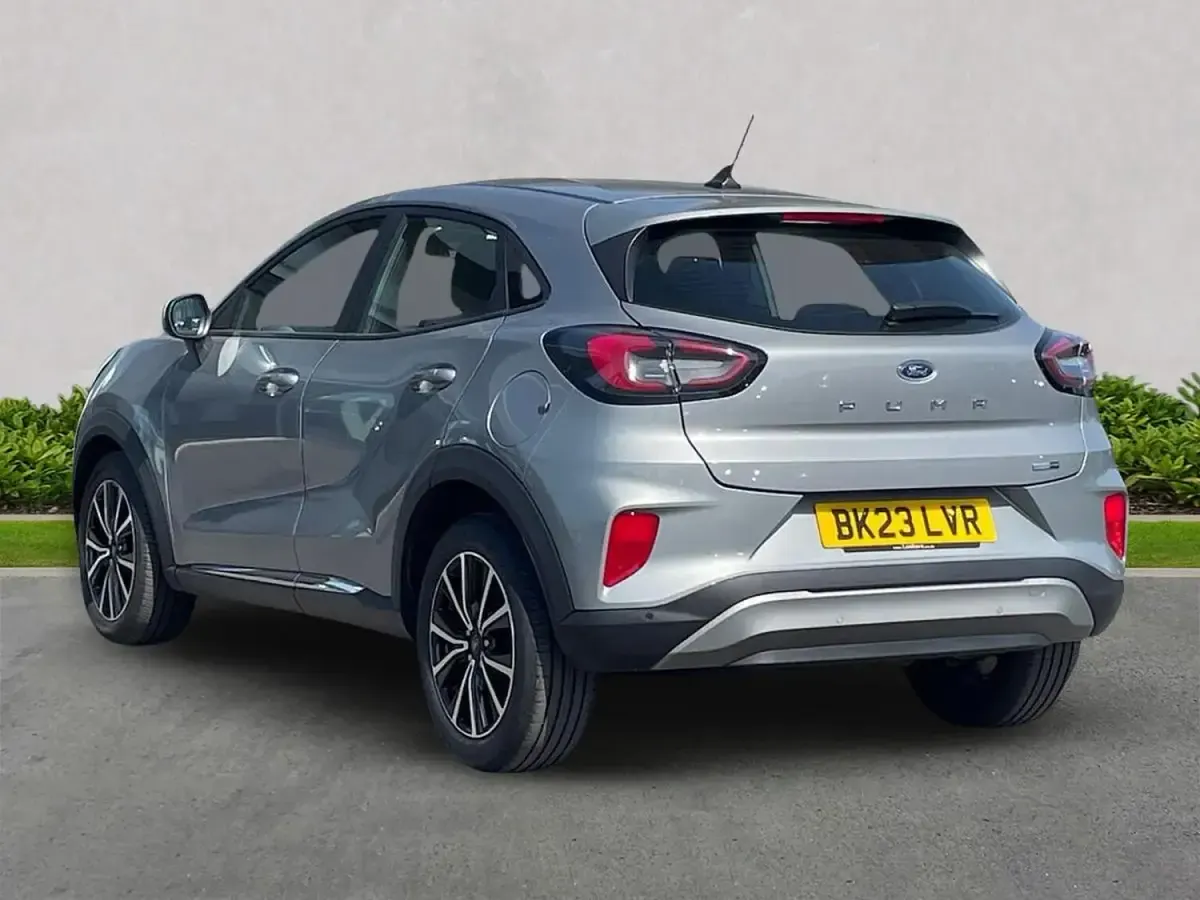 Używany Ford Puma Titanium 2023 Srebrny SUV