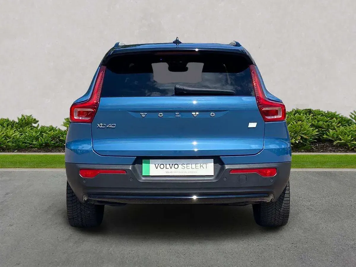 Used Volvo XC40 Ultimate 175 kW (238 HP) 2023 Blue SUV