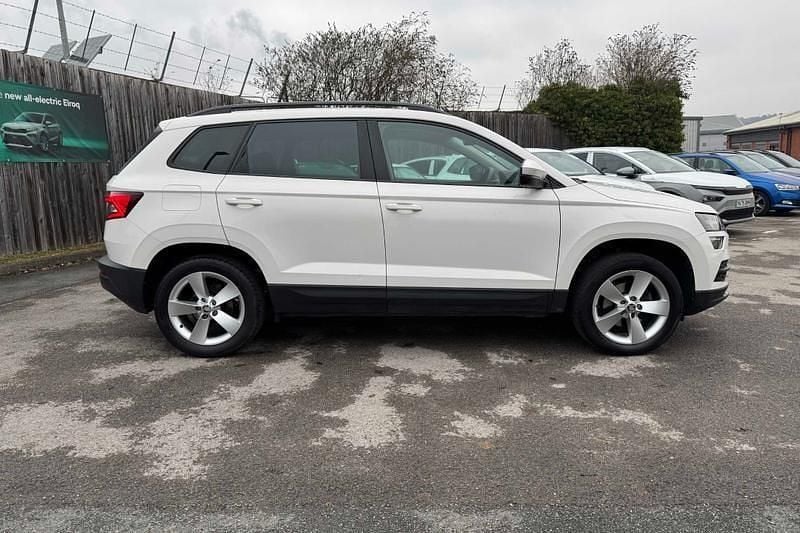 Used Skoda Karoq SE 2021 Candy white SUV