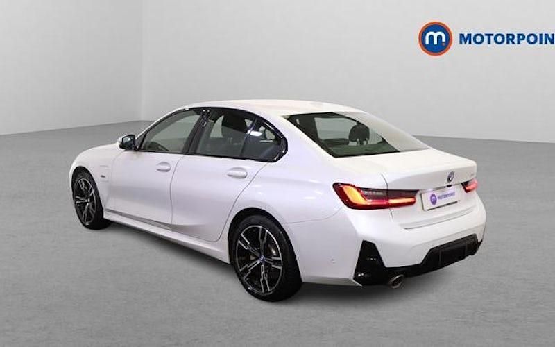 Used BMW 330e M Sport 292 HP (214 kW) 2023 White Sedan