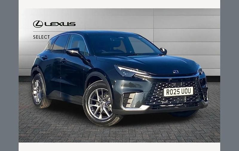 Eclipse black Used 2025 Lexus LBX SUV | £29,150 (Fair price) - Image 1/4