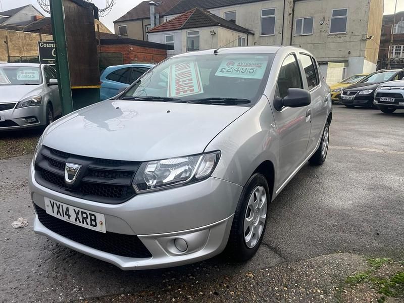 Silver Used 2014 Dacia Sandero Ambiance Hatchback | £2,495 (Good price) - Image 1/4