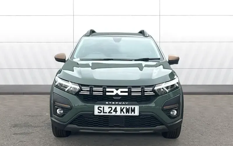 Used Dacia Sandero Extreme 91 HP (66 kW) 2024 Green Hatchback