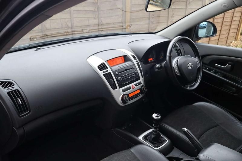 Used Kia Ceed Sport 2009 Grey Hatchback