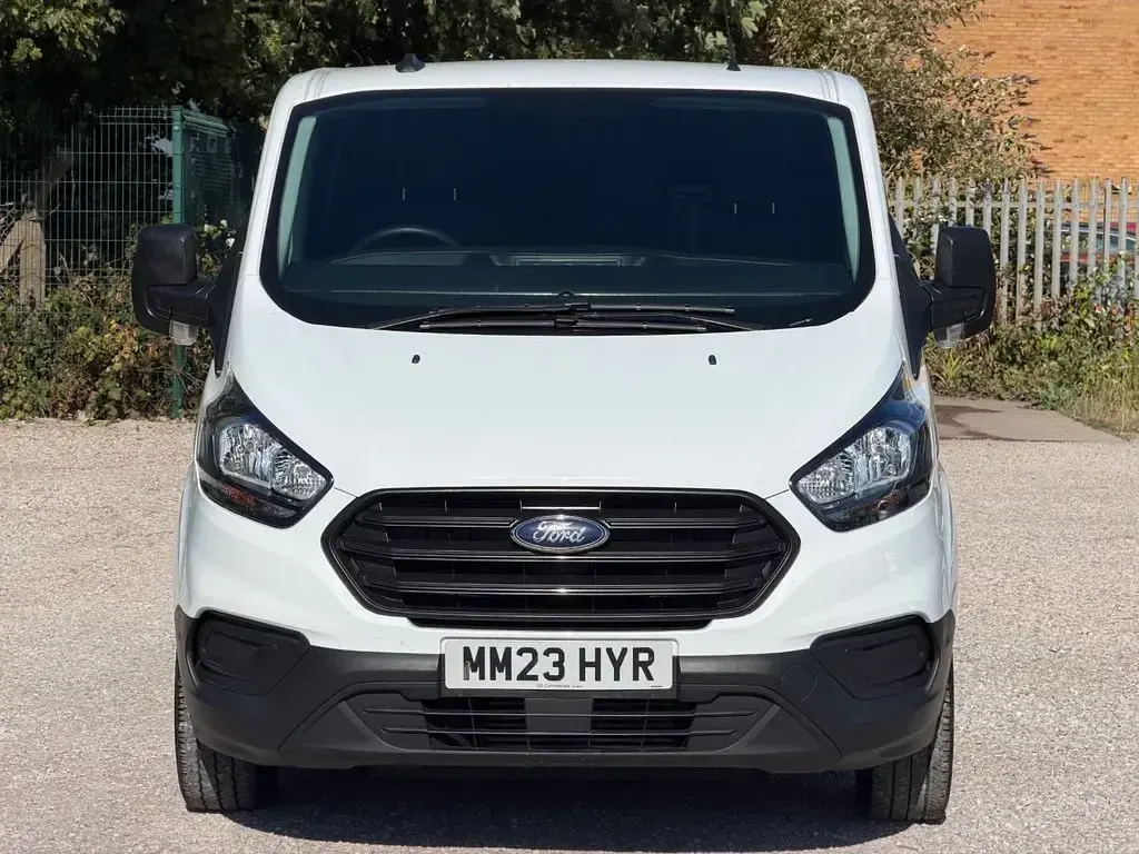 Used Ford Transit Custom 105 HP (77 kW) 2023 White Van