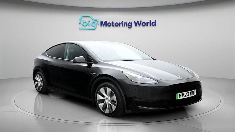Used Tesla Model Y Long Range AWD 378 kW (514 HP) 2023 Black SUV