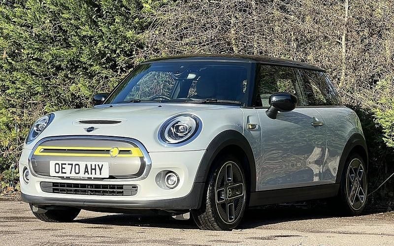 Used Mini Cooper Level 2 135 kW (184 HP) 2023 Hatchback