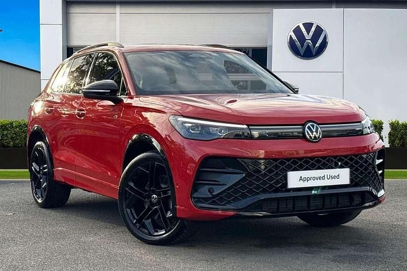 Red Used 2025 VW Tiguan R-line SUV | £34,190 (A bit pricey) - Image 1/4