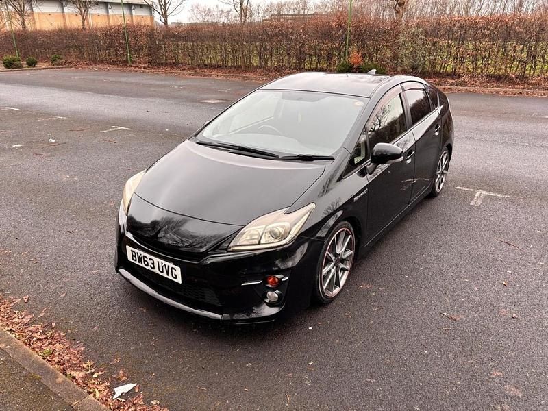 Used Toyota Prius 70 HP (51 kW) 2026 Black Hatchback