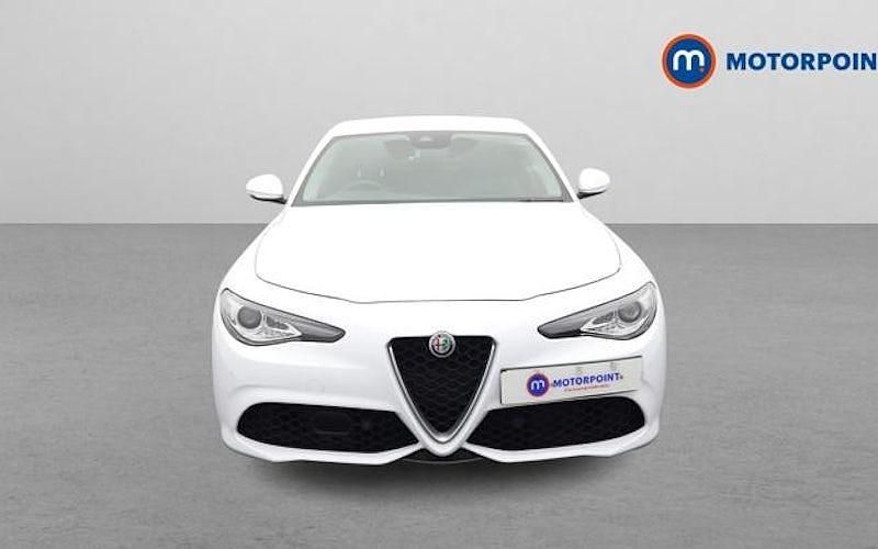 Used Alfa Romeo Giulia Veloce 280 HP (205 kW) 2019 White Sedan