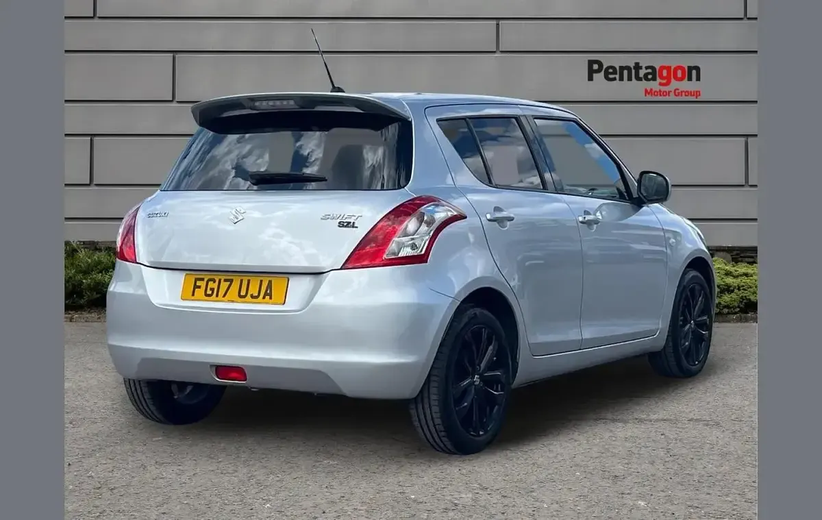 Used Suzuki Swift SZ-L 92 HP (67 kW) 2017 Silver Hatchback