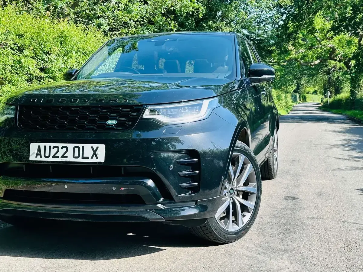 Used Land Rover Discovery SE Dynamic 245 HP (180 kW) 2022 Black SUV