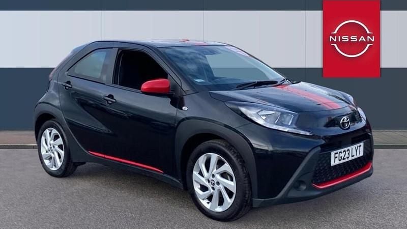 Used Toyota Aygo X PURE 72 HP (52 kW) 2023 Black SUV