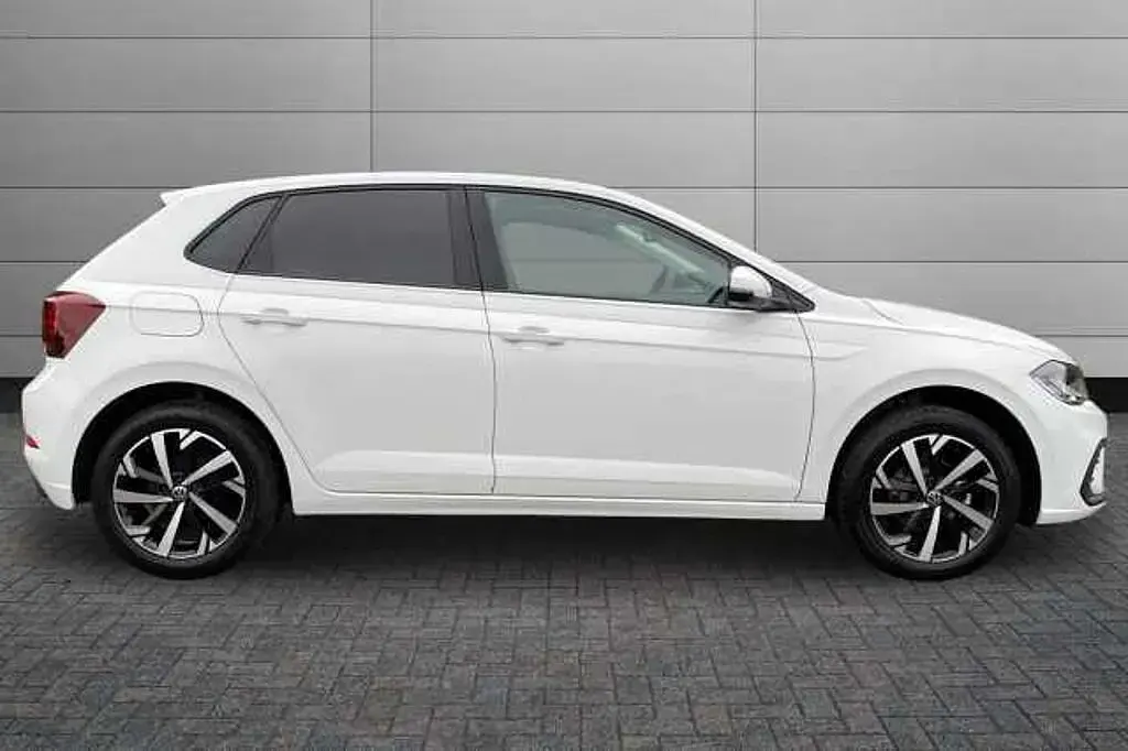 Used VW Polo Match 95 HP (69 kW) 2026 Pure white Hatchback