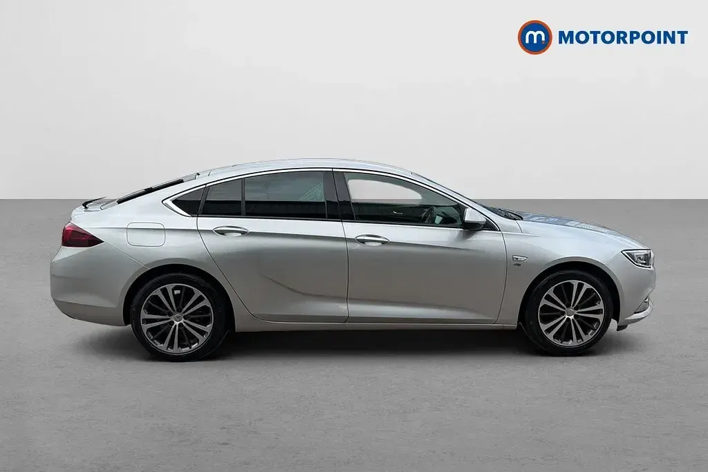 Used Vauxhall Insignia Elite 165 HP (121 kW) 2019 Silver Hatchback