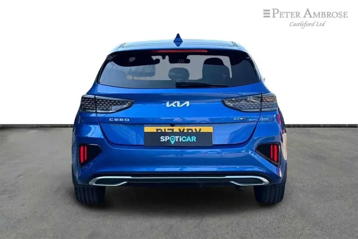 Used Kia Ceed GT-Line 158 HP (116 kW) 2022 Blue Hatchback