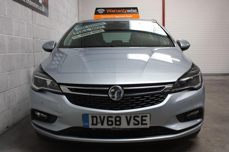 Used Vauxhall Astra 110 HP (80 kW) 2019 Silver Hatchback
