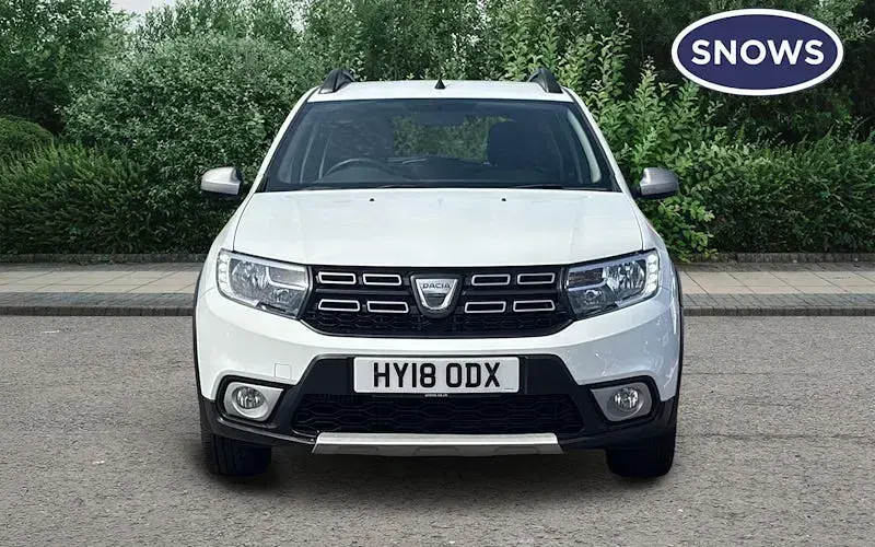 Used Dacia Sandero Lauréate 90 HP (66 kW) 2018 White Hatchback