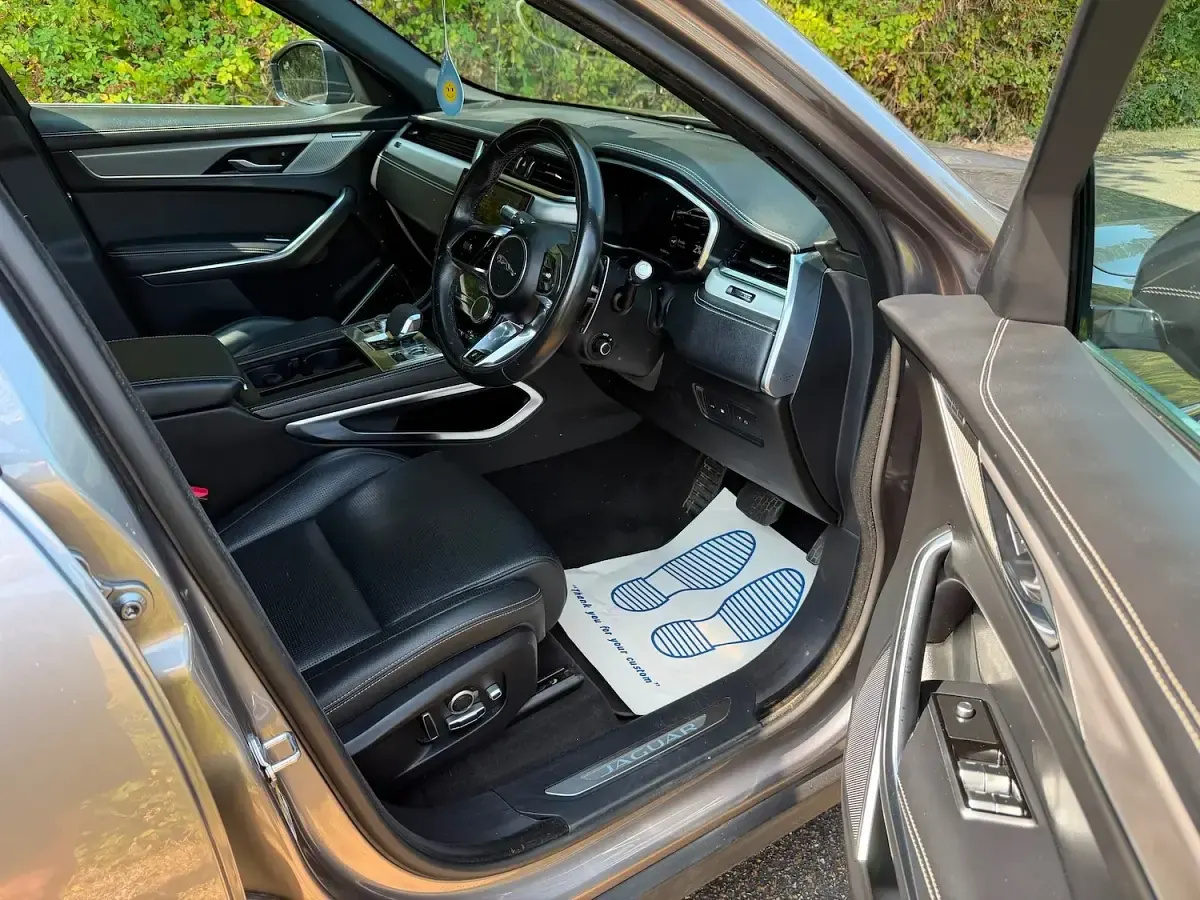 Used Jaguar F-Pace R-Dynamic 404 HP (297 kW) 2021 Grey SUV