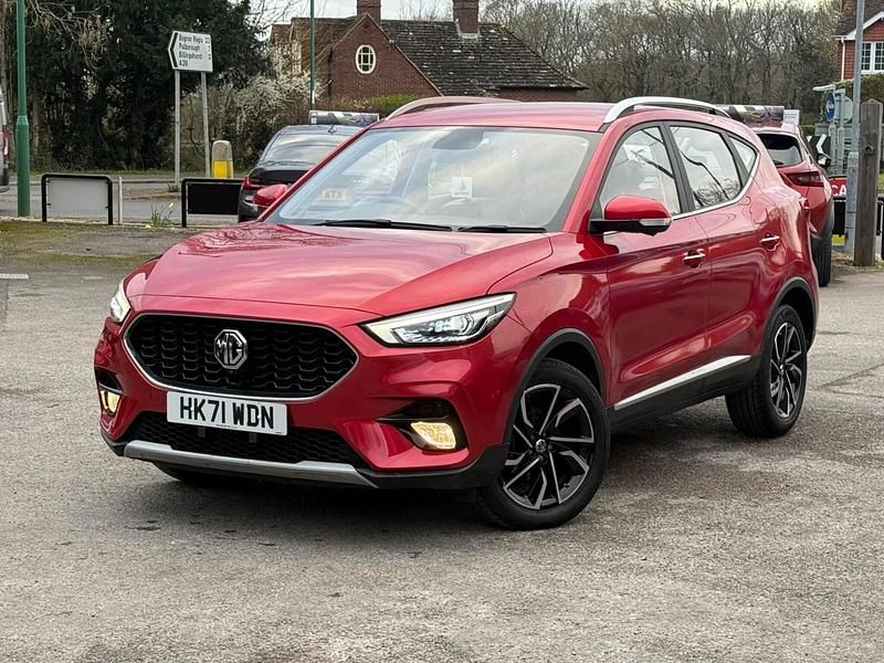Used MG ZS Exclusive 106 HP (77 kW) 2021 Red SUV