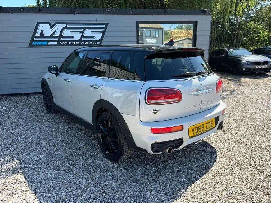 Used Mini Cooper Clubman Sport 192 HP (141 kW) 2019 Silver Estate