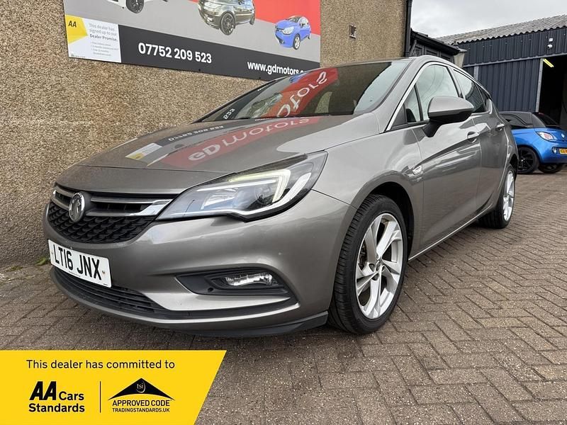 Grey Used 2016 Vauxhall Astra SRi Hatchback | £3,995 (Fair price) - Image 1/4