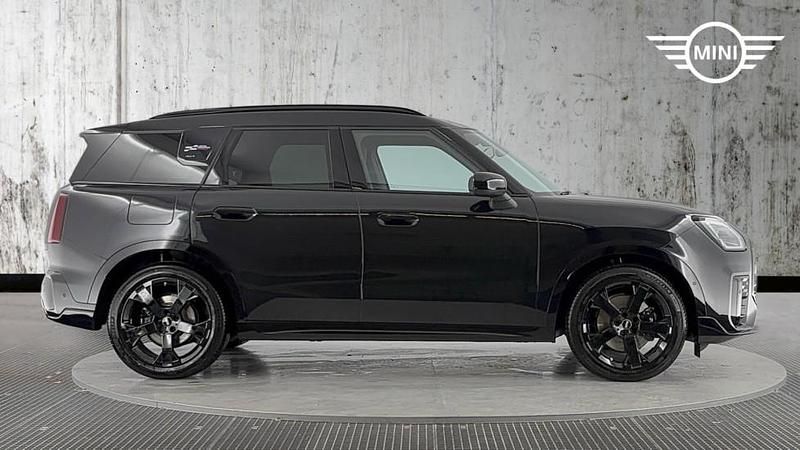 Used Mini Countryman Sport 218 HP (160 kW) 2025 Black SUV