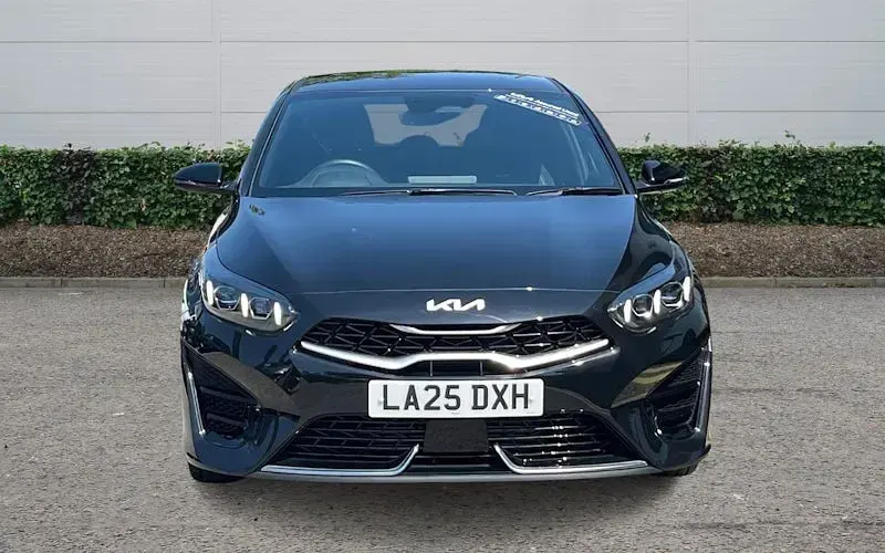 Used Kia Ceed GT-Line 140 HP (102 kW) 2024 Hatchback