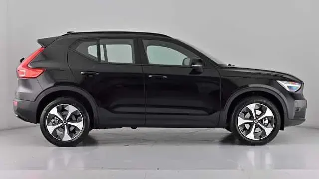 New Volvo XC40 Plus 161 HP (118 kW) 2026 Onyx black SUV