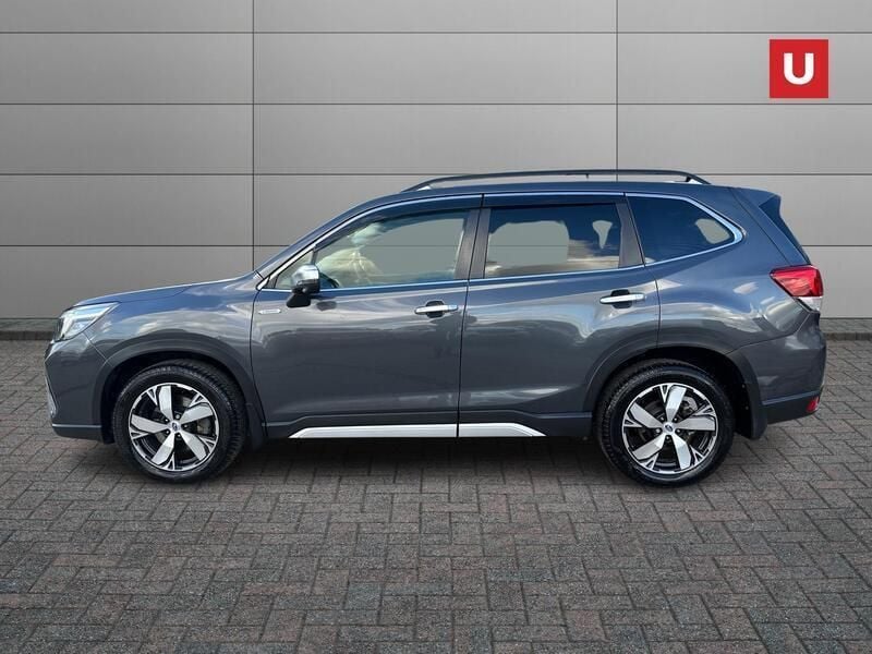 Usado Subaru Forester Premium 150 CV (110 kW) 2020 Gris SUV