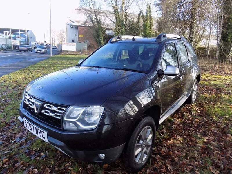Used Dacia Duster Lauréate 2018 Black Hatchback