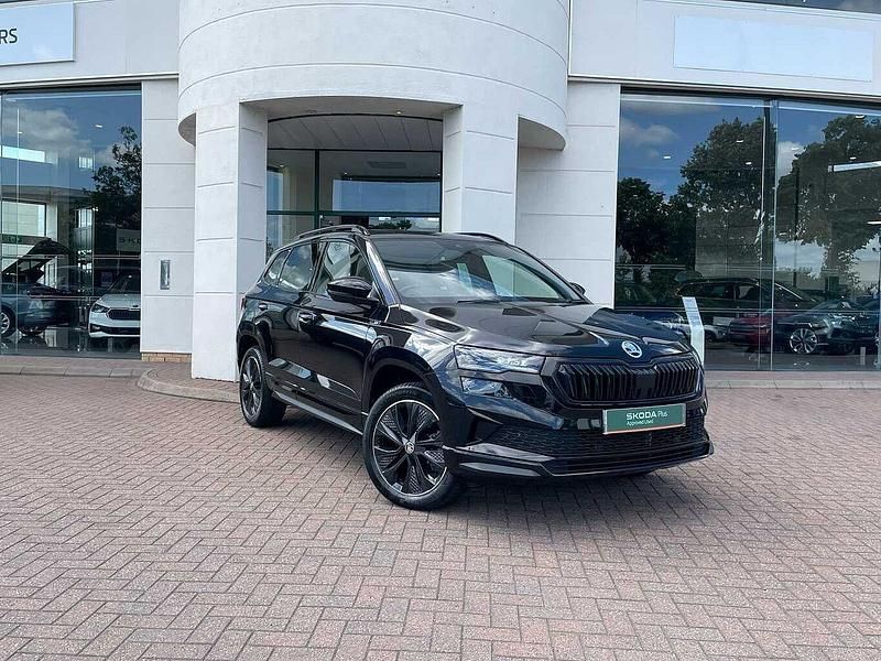Black magic pearl effect Used 2022 Skoda Karoq SportLine SUV | £24,490 (Fair price) - Image 1/4