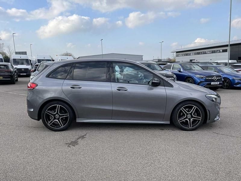 Used Mercedes B200 Executive 163 HP (119 kW) 2022 Grey MPV