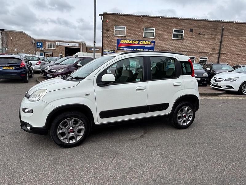 Used Fiat Panda 4x4 75 HP (55 kW) 2013 White Hatchback