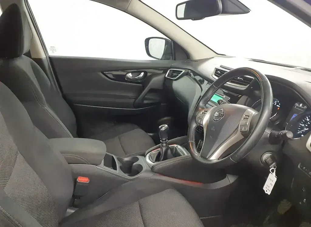 Used Nissan Qashqai Acenta 115 HP (84 kW) 2016 Blue SUV