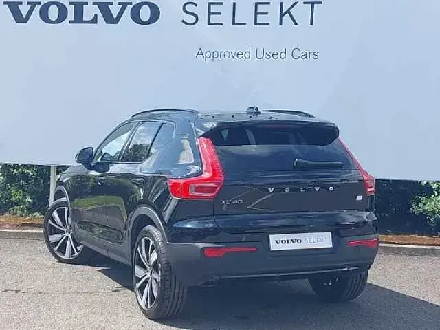 Used Volvo XC40 R-Design Pro 262 HP (192 kW) 2022 Black SUV