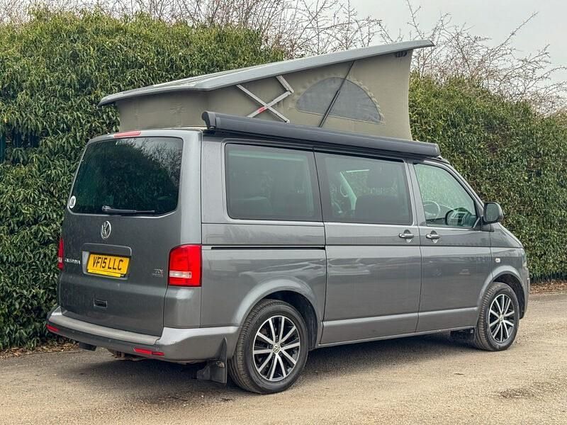 Used VW California Beach 140 HP (102 kW) 2015 Grey Van