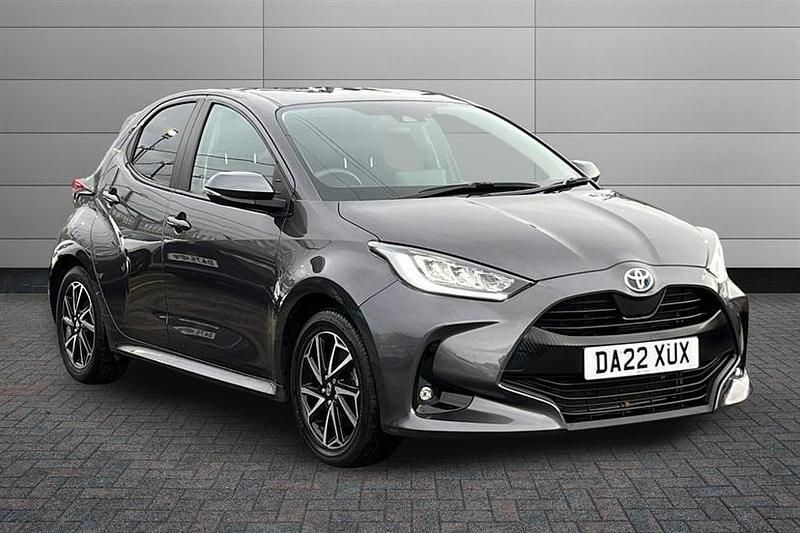 Grey Used 2022 Toyota Yaris Hybrid Design Hatchback | £17,565 (Fair price) - Image 1/4