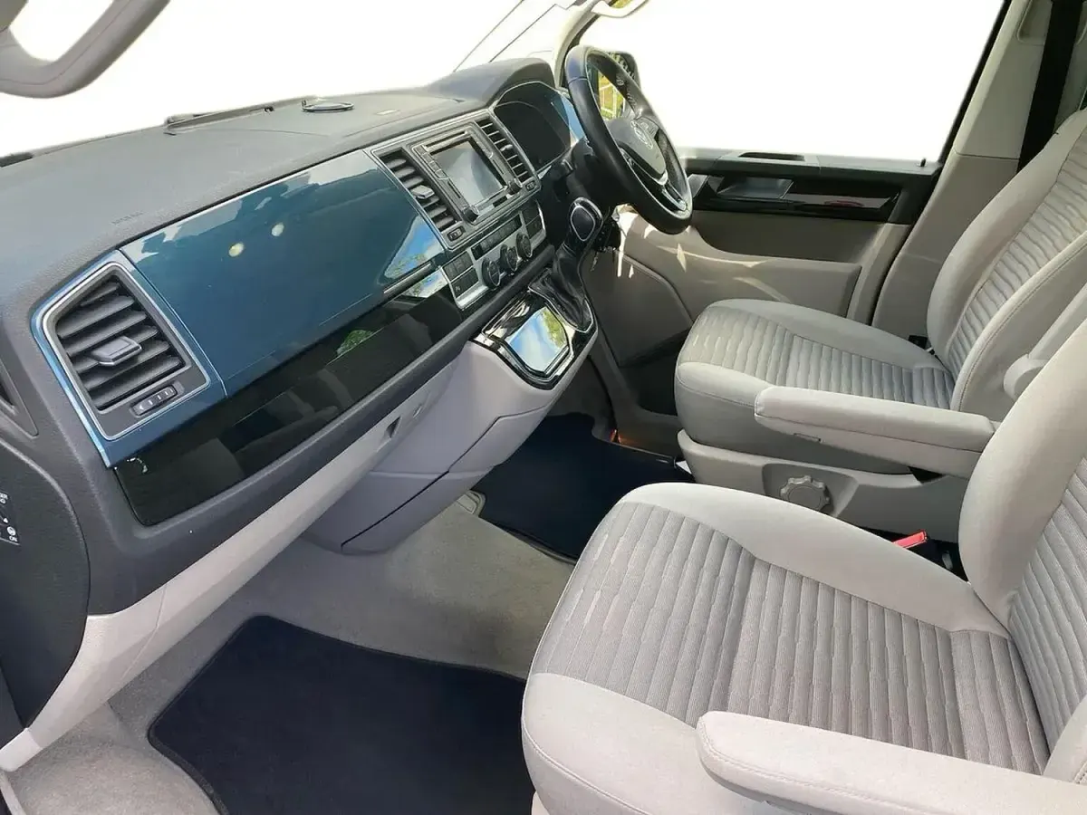 Usado VW California California 199 HP (146 kW) 2019 Verde Van