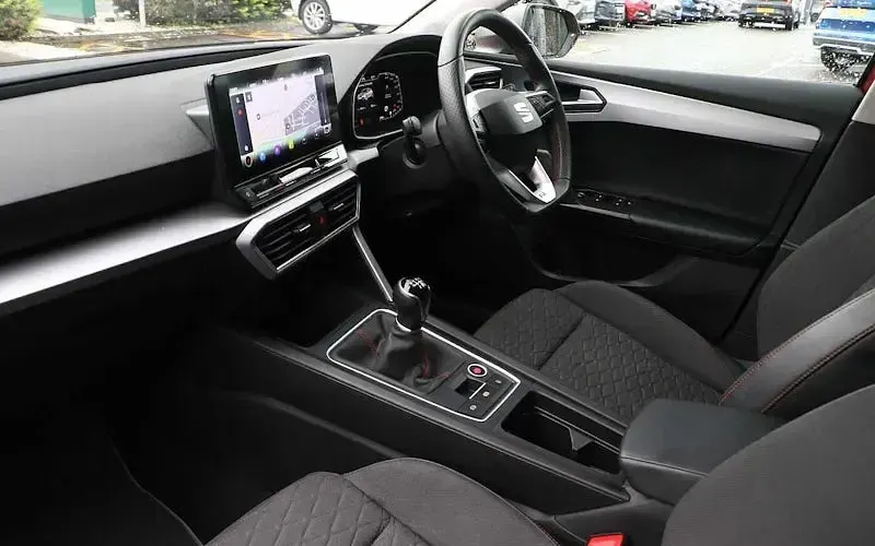 Used Seat Leon FR 110 HP (80 kW) 2023 Red Hatchback