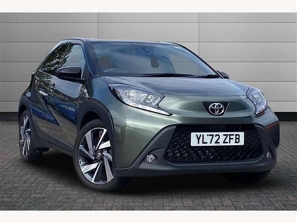 Green Used 2023 Toyota Aygo Hatchback | £15,795 (Fair price) - Image 1/4