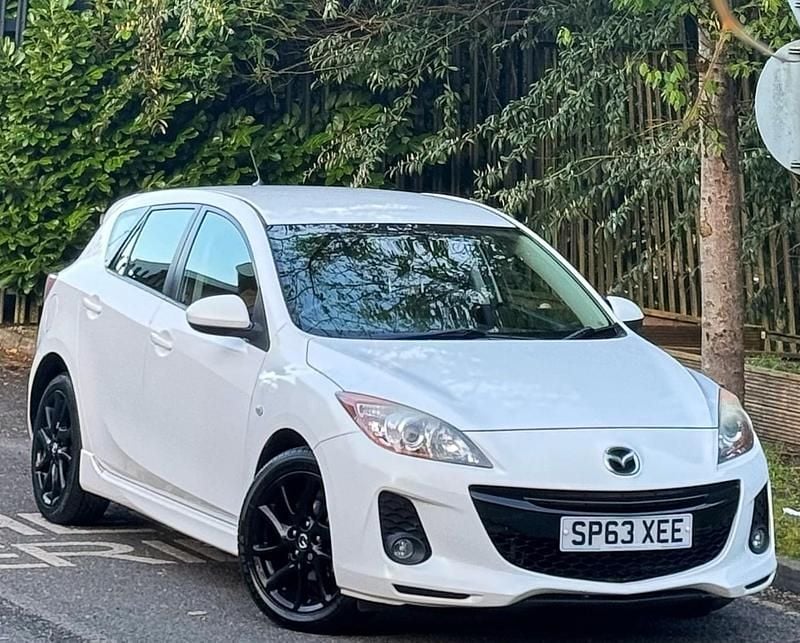 Used Mazda 3 105 HP (77 kW) 2013 White Hatchback