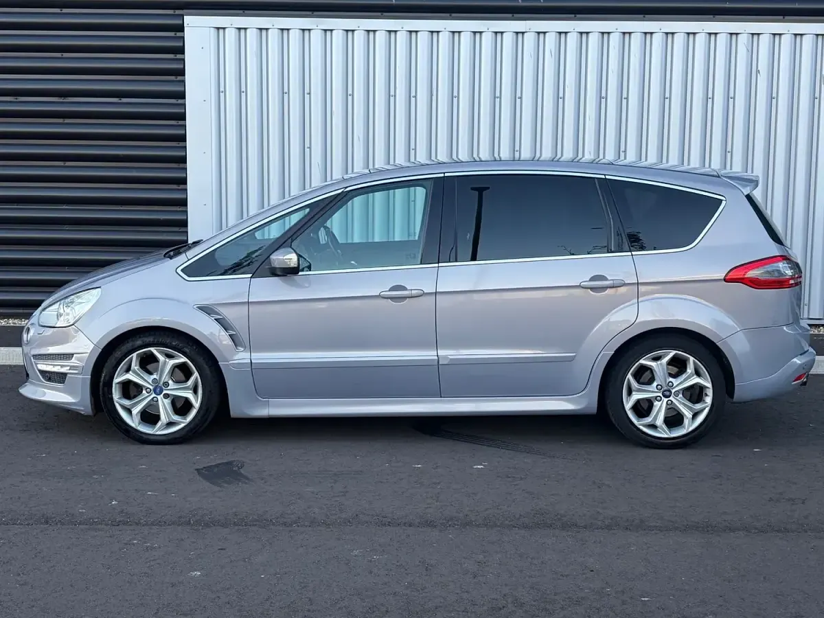 Used Ford S-MAX Titanium X 200 HP (147 kW) 2012 Silver MPV