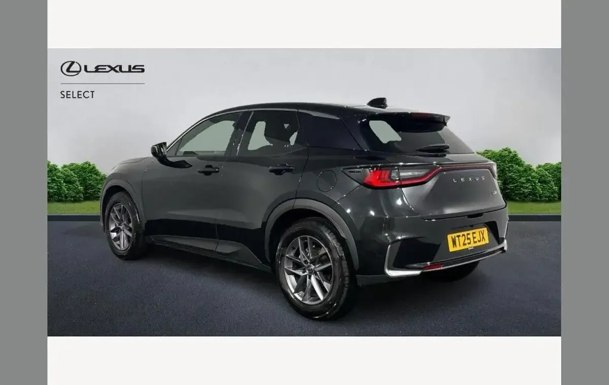 Used Lexus LBX 134 HP (98 kW) 2025 Eclipse black SUV