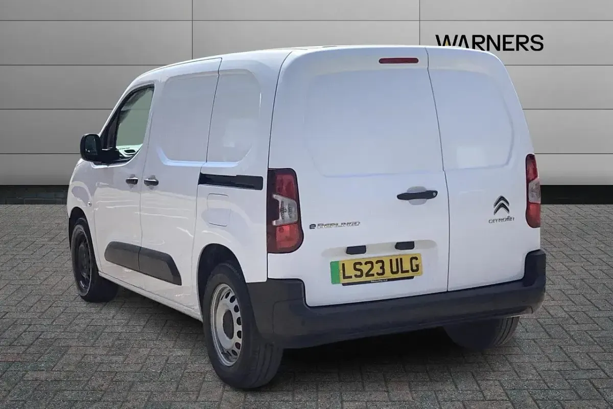 Used Citroën Berlingo 98 kW (134 HP) 2023 White MPV
